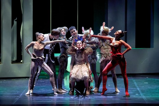 kyiv-modern-ballet-alisa-v-zadzerkalli_5
