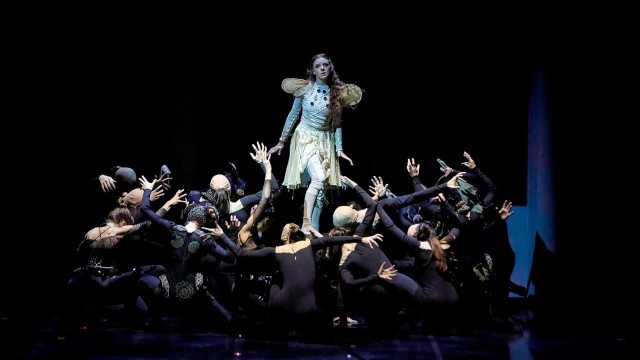 kyiv-modern-ballet-alisa-v-zadzerkalli_707