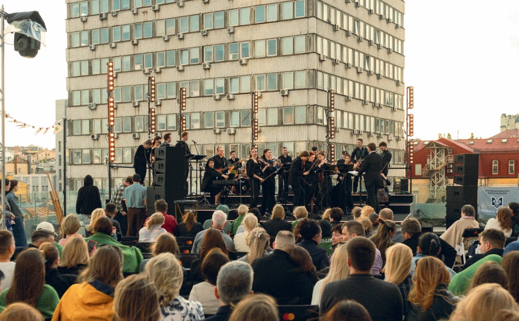 michael-jackson-u-vikonanni-orkestru-gulliver-a-concert_570