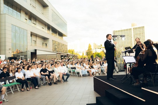 aconcert-g2205_594