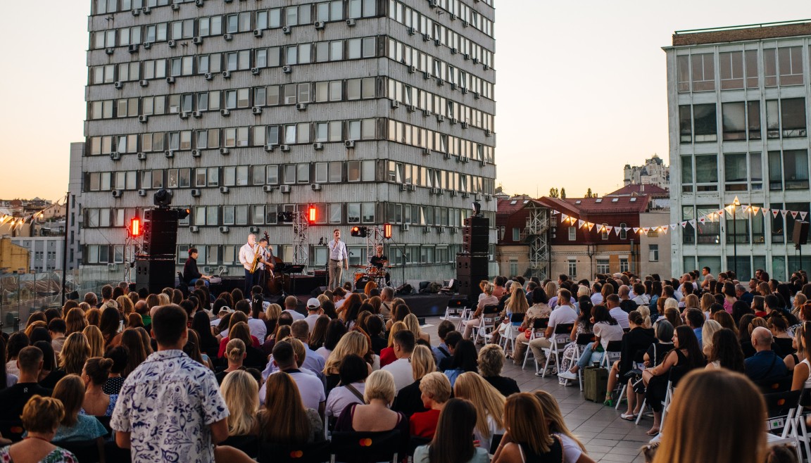 pop-hiti-u-vikonanni-simfonichnogo-orkestru-a-concert_738