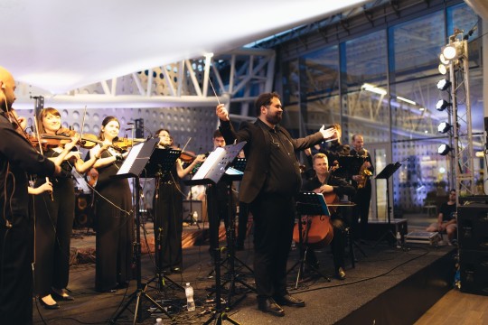 aconcert-r0606_671