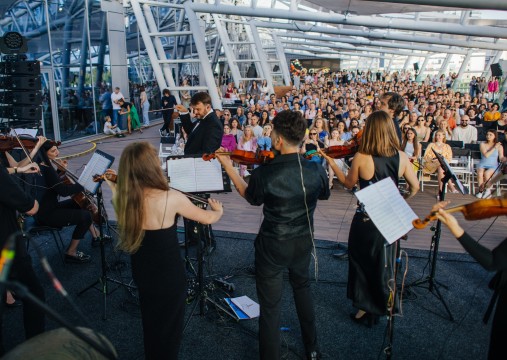 svitovi-khity-river-mall-aconcert_310