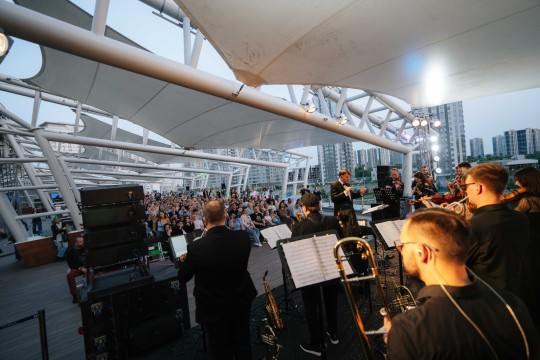 aconcert-r1705_358