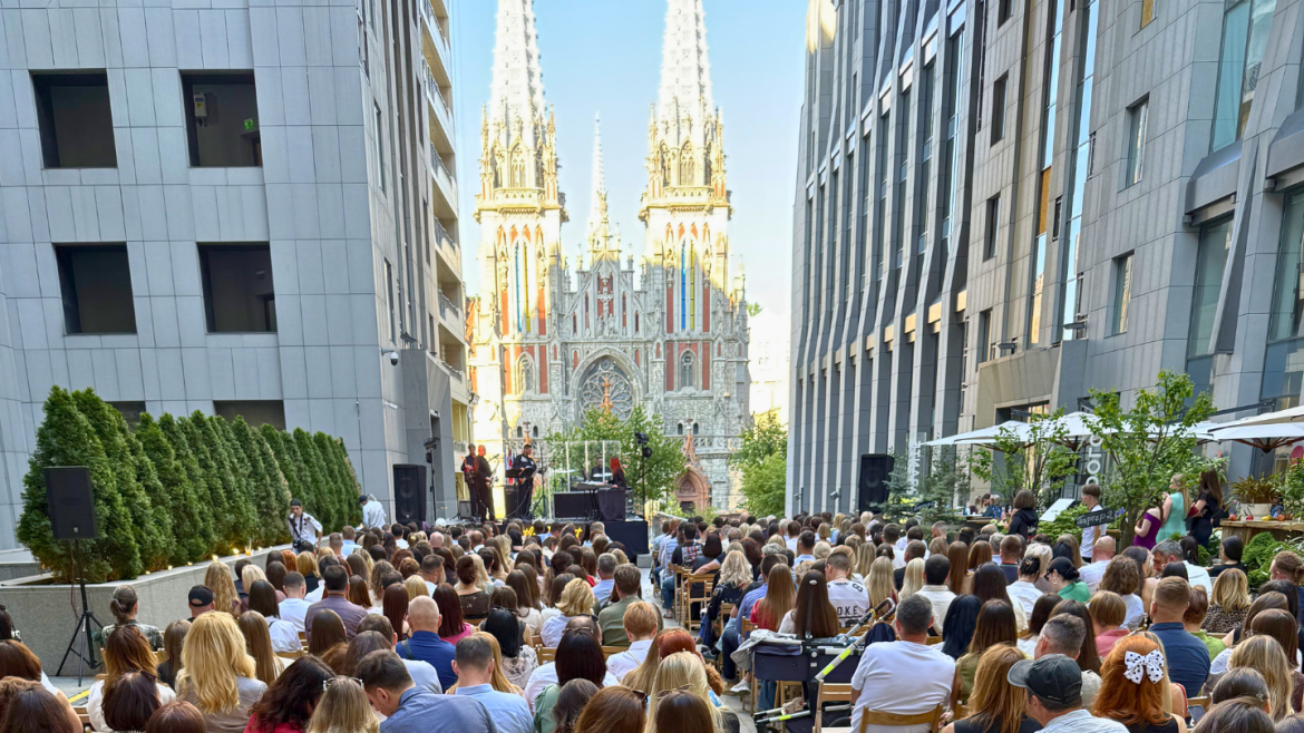jazz-na-terasi-svitlo-concert_62