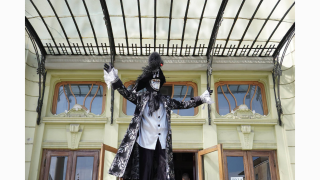 chernovickii-muzykalno-dramaticheskii-teatr-im-okobyljanskoi_123