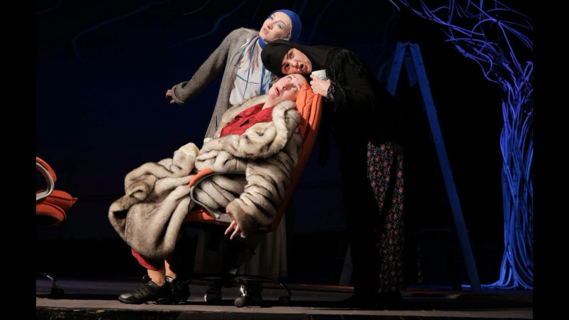 chernovickii-muzykalno-dramaticheskii-teatr-im-okobyljanskoi_83