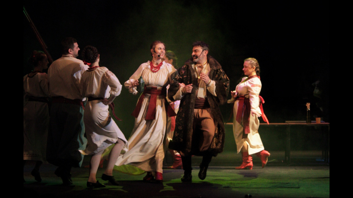 akademicheskii-oblastnoi-muzykalno-dramaticheskmi-teatr-im-nv-gogolja_748