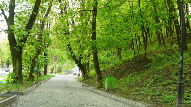 park-im-khmelnytskoho_465