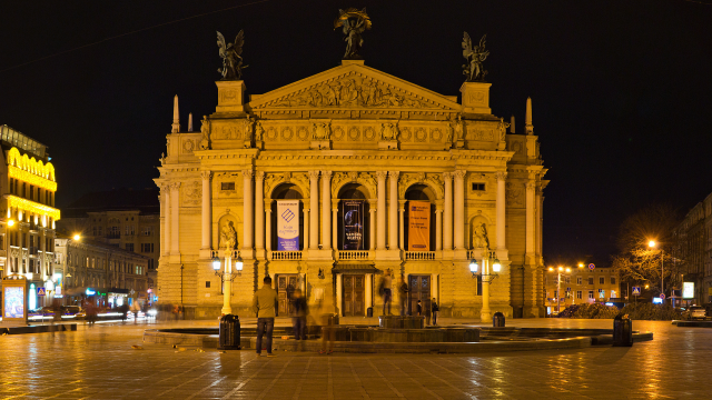 teatr-opery-ta-baletu-lviv_426