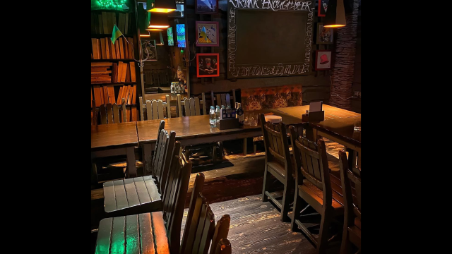 dorothy-pub_576