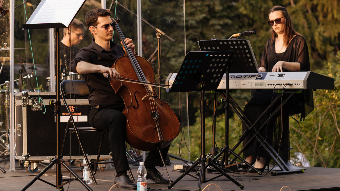muzika-z-kino-v-sadu-svitlo-concert_526