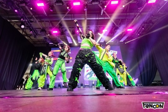fancon_328