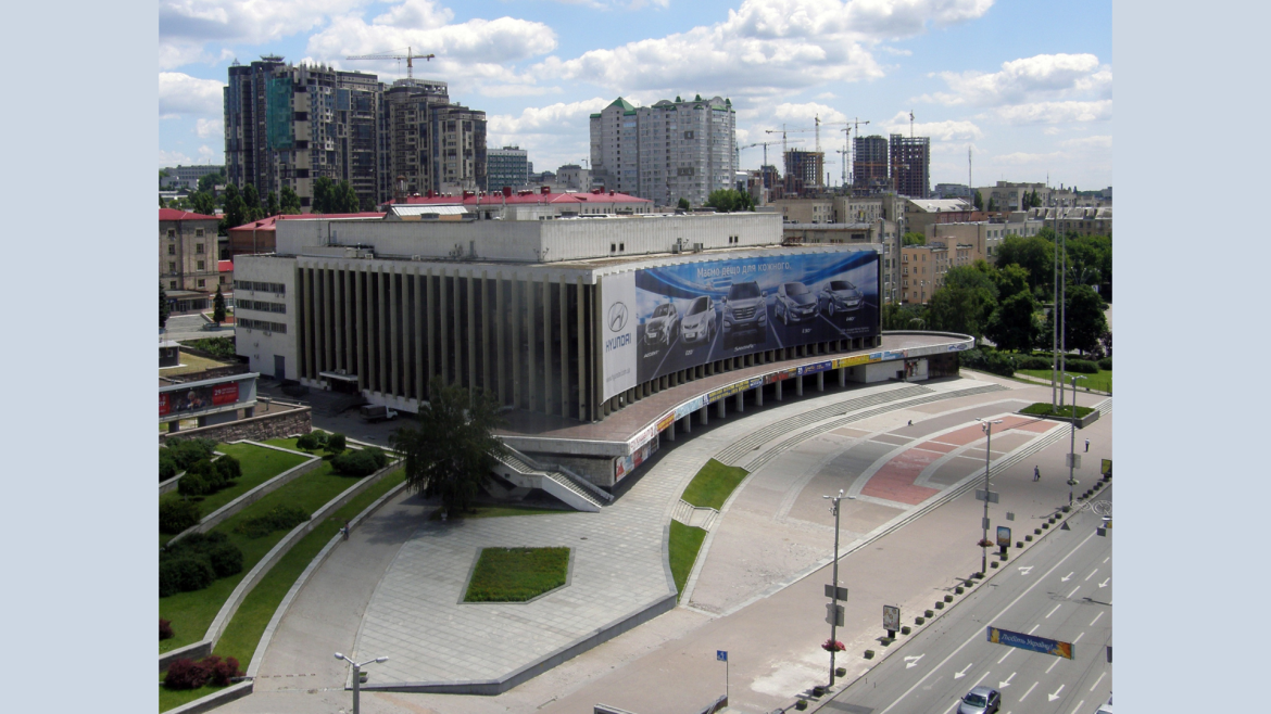 nacionalnyi-dvorec-iskusstv-ukraina_350