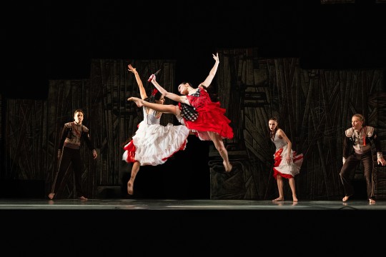 kyiv-modern-ballet-karmentv-radu-poklitaru_822