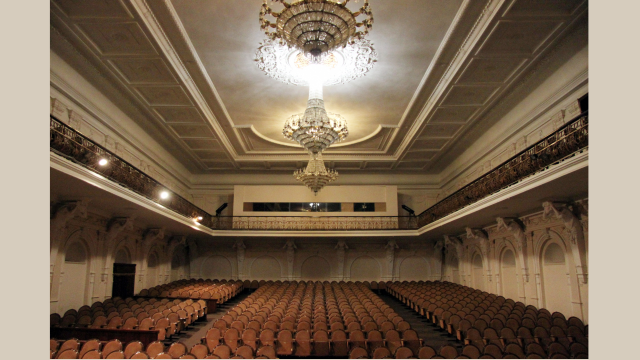 ukr-teatr-dnipro_575