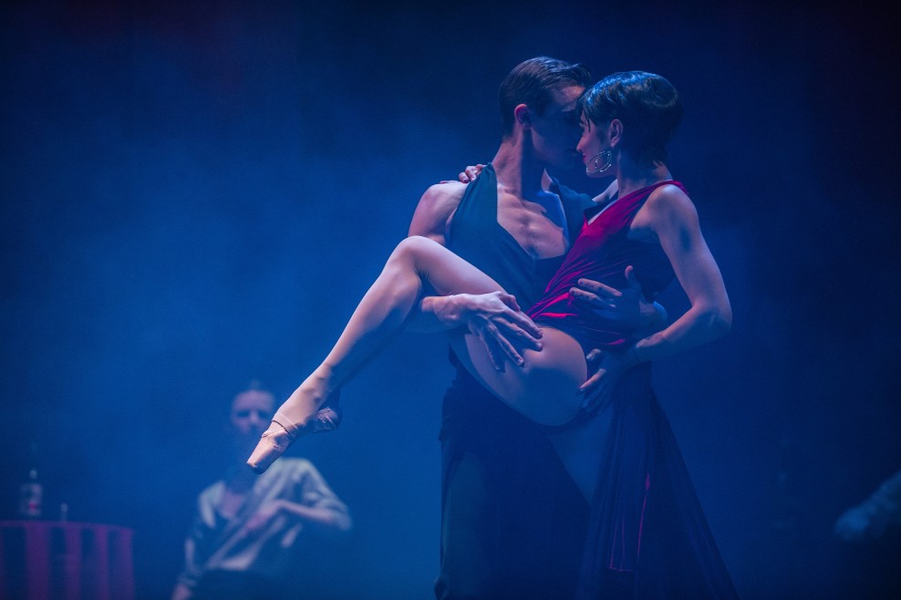 tango-na-puantah-ta-blizhche-nizh-kohannja_735