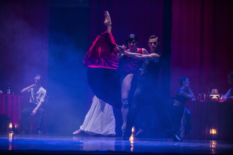 tango-na-puantah-ta-blizhche-nizh-kohannja_620