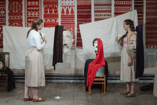 raptova-kazka-sered-mista_23
