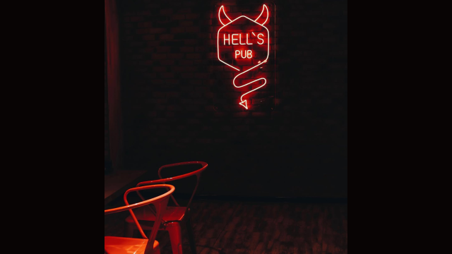 hells-pub-uman_496