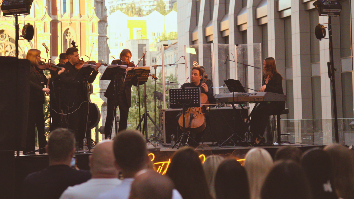muzika-morrikone-ta-badalamenti-na-terasi-svitlo-concert_46