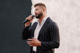 Діалог без масок