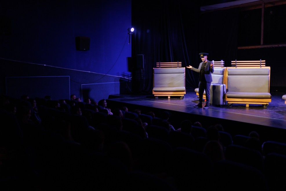 vistava-improvizacija-chorne-kupe_568