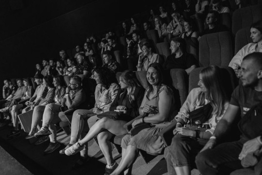 vistava-improvizacija-chorne-kupe_955