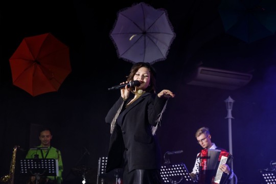 pid-nebom-parizha-dnipro_38