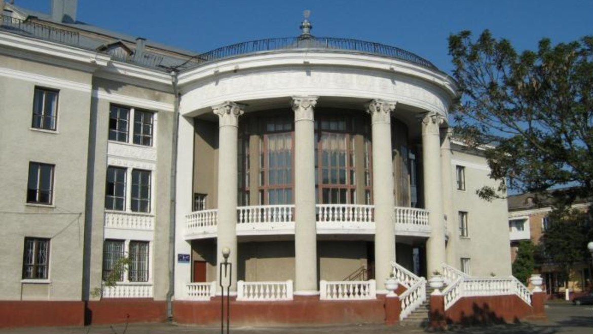 gorodskoy-dvorets-novovolynsk_178